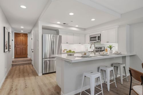 apt-d-633 W Ortega Street, Santa Barbara, CA, 93101 | Card Image