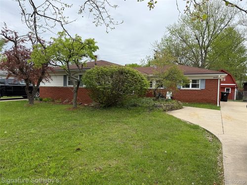 22650 Glenmoor Heights, Farmington Hills, MI, 48336 | Card Image