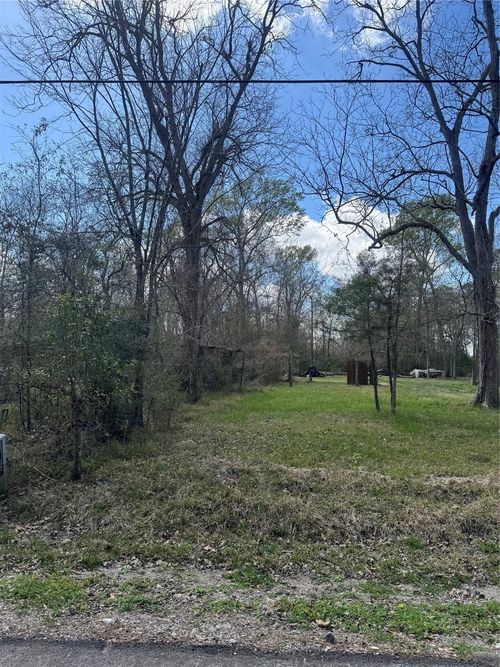 3510-b N Winfree St, Dayton, TX, 77535-1423 | Card Image