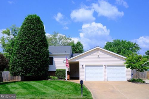 231 E Juniper Ave, STERLING, VA, 20164-2417 | Card Image