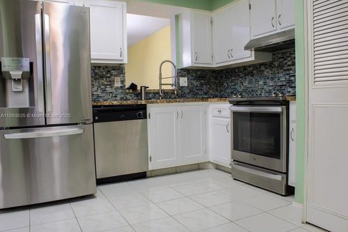 apt-203-7561 1st St, Margate, FL, 33063-7537 | Card Image