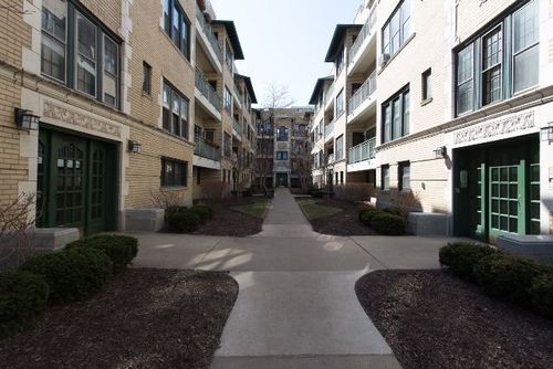 1231-4312 Clarendon Ave, Chicago, IL, 60613-1529 | Card Image