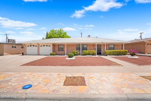 8321 Cielo Vista Dr, El Paso, TX, 79925-2625 | Card Image