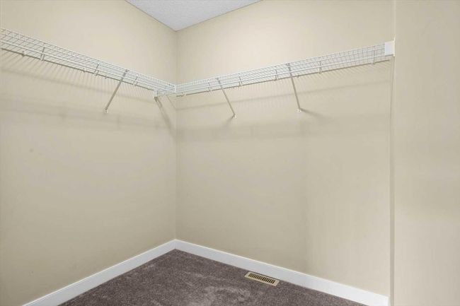 156 Rockyspring Grove Nw, Townhouse with 3 bedrooms, 3 bathrooms and 2 parking in Calgary AB | Image 27