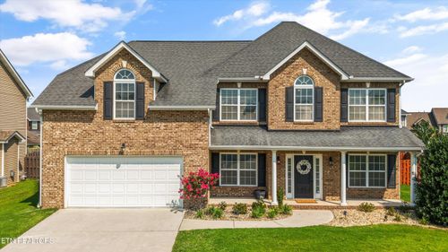 410 Frostview Ln, Maryville, TN, 37804-6604 | Card Image