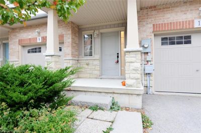 10 - 7 Lakelawn Rd, Townhouse with 3 bedrooms, 2 bathrooms and 2 parking in Grimsby ON | Image 3