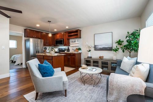 6-4054 Florida St, San Diego, CA, 92104-6066 | Card Image