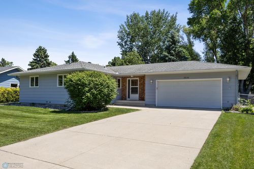 2838 Westgate Dr S, Fargo, ND, 58103-3526 | Card Image