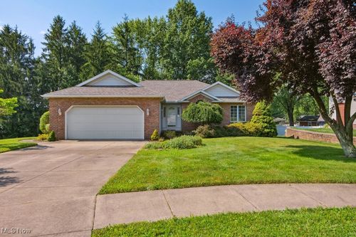 215 Bailey Court, Doylestown, OH, 44230 | Card Image