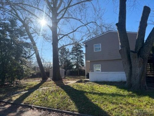 516 10th Ave, LINDENWOLD, NJ, 08021-3718 | Card Image