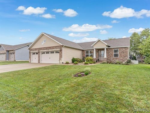 305 Ambrose Drive, Troy, IL, 62294 | Card Image