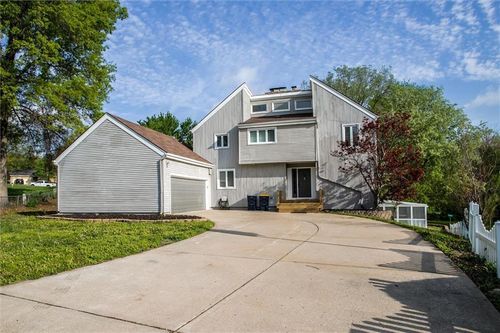 1120 Ne 97th Pl, Kansas City, MO, 64155-2170 | Card Image