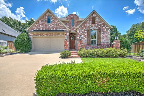 1716 N Rutherford Ave, Fayetteville, AR, 72703-3097 | Card Image