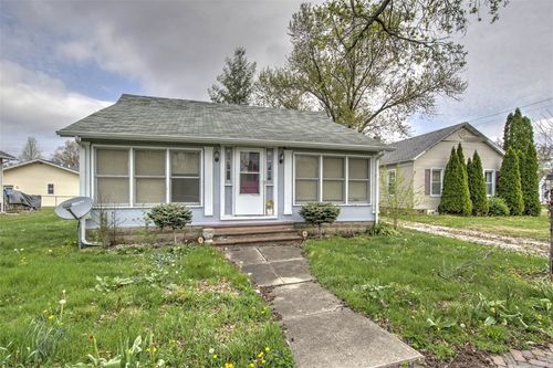 156 W Frick St, Macon, IL, 62544-9557 | Card Image