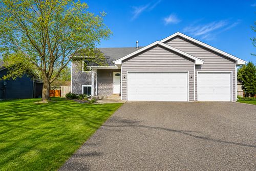12382 Ivywood St Nw, Coon Rapids, MN, 55433-1781 | Card Image
