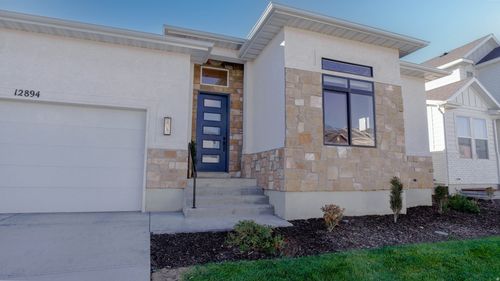 17-12894 S Berlynn Dr, Riverton, UT, 84065 | Card Image