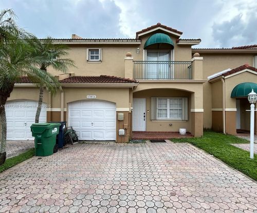 15852-15852 Sw 68th Ter, Miami, FL, 33193-3601 | Card Image