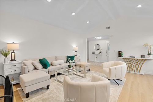 9808 Sturgeon Ave, Fountain Valley, CA, 92708-4619 | Card Image