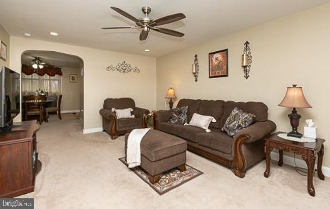 5207 Gramercy Dr, Townhouse with 3 bedrooms, 2 bathrooms and null parking in Clifton Hts PA | Image 5