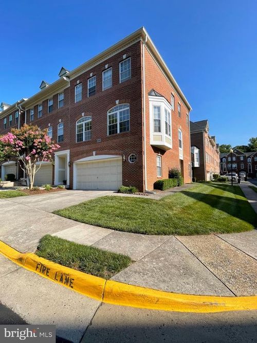 20381 Fallsway Ter, STERLING, VA, 20165-5162 | Card Image