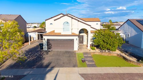 409 Emerald Bluff Dr, Horizon City, TX, 79928-6470 | Card Image