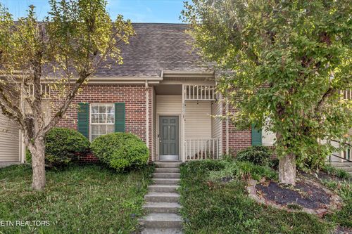 6909 Kings Crossing Way, Knoxville, TN, 37918-5239 | Card Image