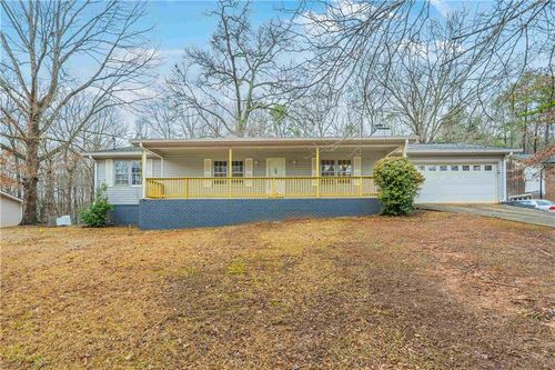 6540 Chickasaw Dr, Douglasville, GA, 30135-4618 | Card Image