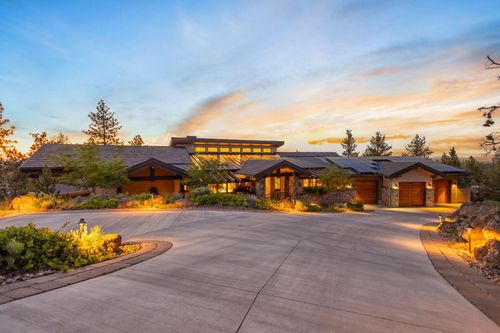 3487 Nw Greenleaf Way, Bend, OR, 97703-0003 | Card Image