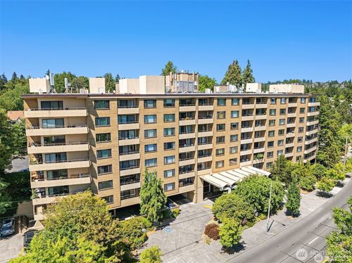 apt-304-4545 Sand Point Way Ne, Seattle, WA, 98105-3927 | Card Image