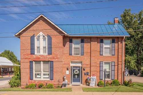 405 N Main St, BRIDGEWATER, VA, 22812-1623 | Card Image