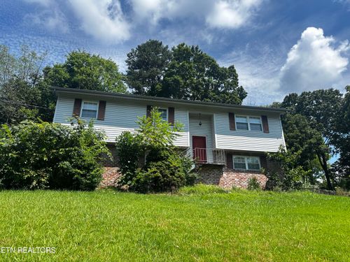 1923 Ridgecrest Dr, Knoxville, TN, 37918-3123 | Card Image