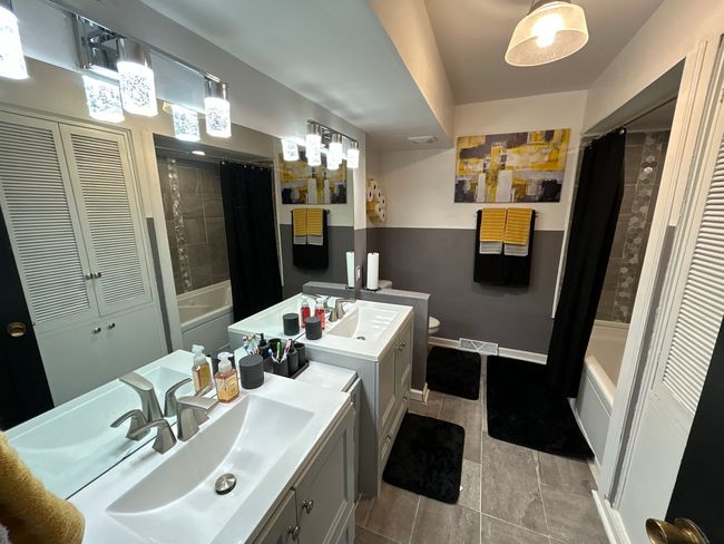 4202 Elm St, House other with 5 bedrooms, 5 bathrooms and 2 parking in East Chicago IN | Image 39