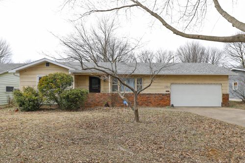 2323 S Hampton Ave, Springfield, MO, 65807-3021 | Card Image