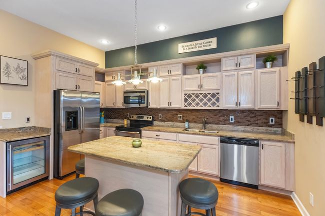 221 N Townsend St, Condo with 2 bedrooms, 2 bathrooms and null parking in New Buffalo MI | Image 8