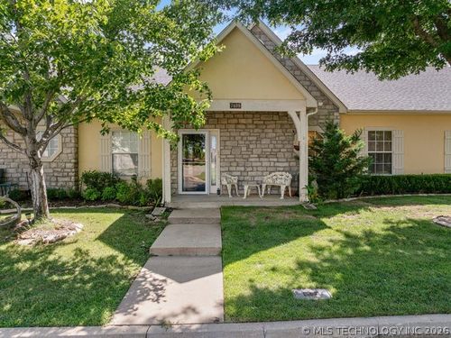 7409 S 84th East Ave, Tulsa, OK, 74133-2989 | Card Image