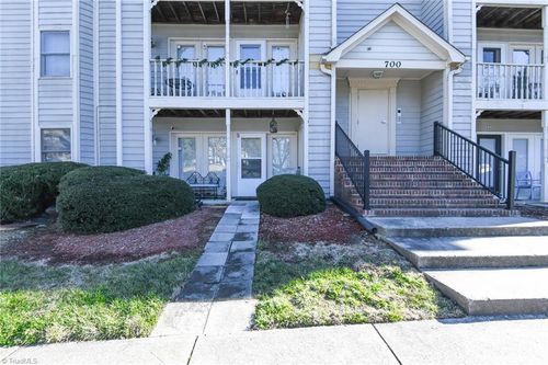 apt-d-700 Glendale Dr, Greensboro, NC, 27406-6469 | Card Image