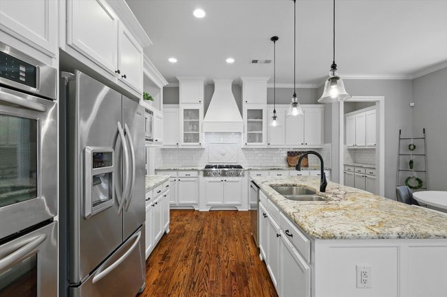 9008 Cypress Creek Rd, House other with 4 bedrooms, 5 bathrooms and null parking in Lantana TX | Image 7