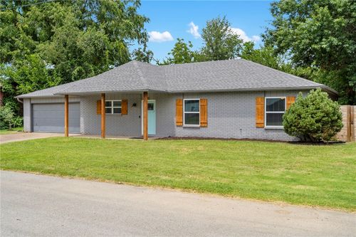 410 Sw 10th St, Bentonville, AR, 72712-6216 | Card Image