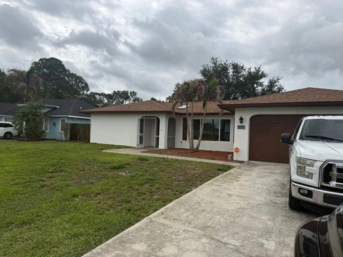 450 Sw Eyerly Ave, Port St. Lucie, FL, 34983-2904 | Card Image