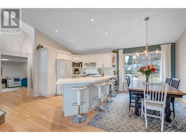 12018 Trayler Pl, House other with 3 bedrooms, 2 bathrooms and 1 parking in Summerland BC | Image 13