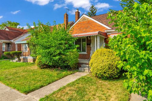 19723 Carrie St, Detroit, MI, 48234-3040 | Card Image