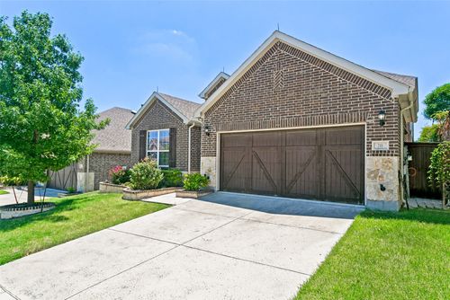 211 Copper Canyon Dr, Lewisville, TX, 75067-3778 | Card Image