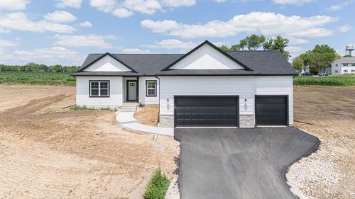 105 W 2nd St, Friesland, WI, 53935 | Card Image