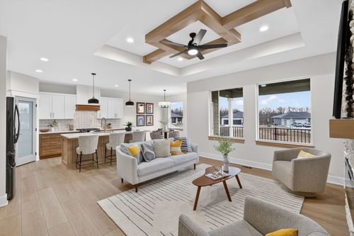 5557 165th St, Urbandale, IA, 50323 | Card Image