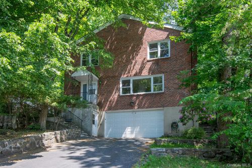 74 Briary Rd, Dobbs Ferry, NY, 10522-2024 | Card Image
