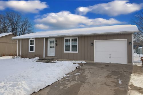 317 Midwestern Dr, Ottawa, IL, 61350-4566 | Card Image