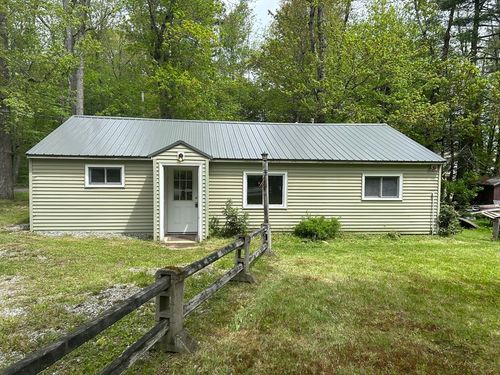 320 Queen Lake Rd, Phillipston, MA, 01331-9473 | Card Image