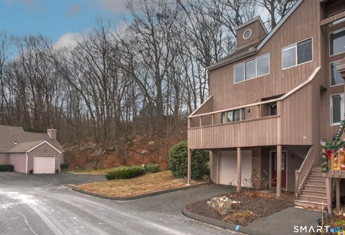 141-141 Spring Gln, Shelton, CT, 06484-3874 | Card Image