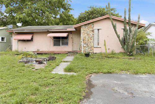 3121 N 72nd Way, HOLLYWOOD, FL, 33024-2422 | Card Image
