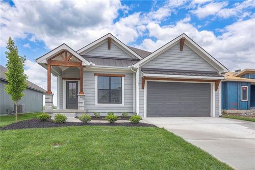 15309 W 173rd Ter, Olathe, KS, 66062-7145 | Card Image